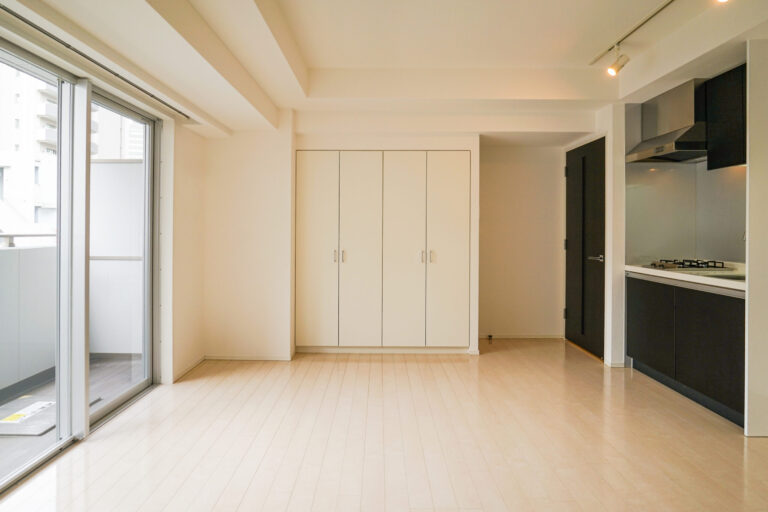 尼崎市でフルリフォームを検討中の方へ｜戸建て・マンション別の費用相場と工事の流れを解説